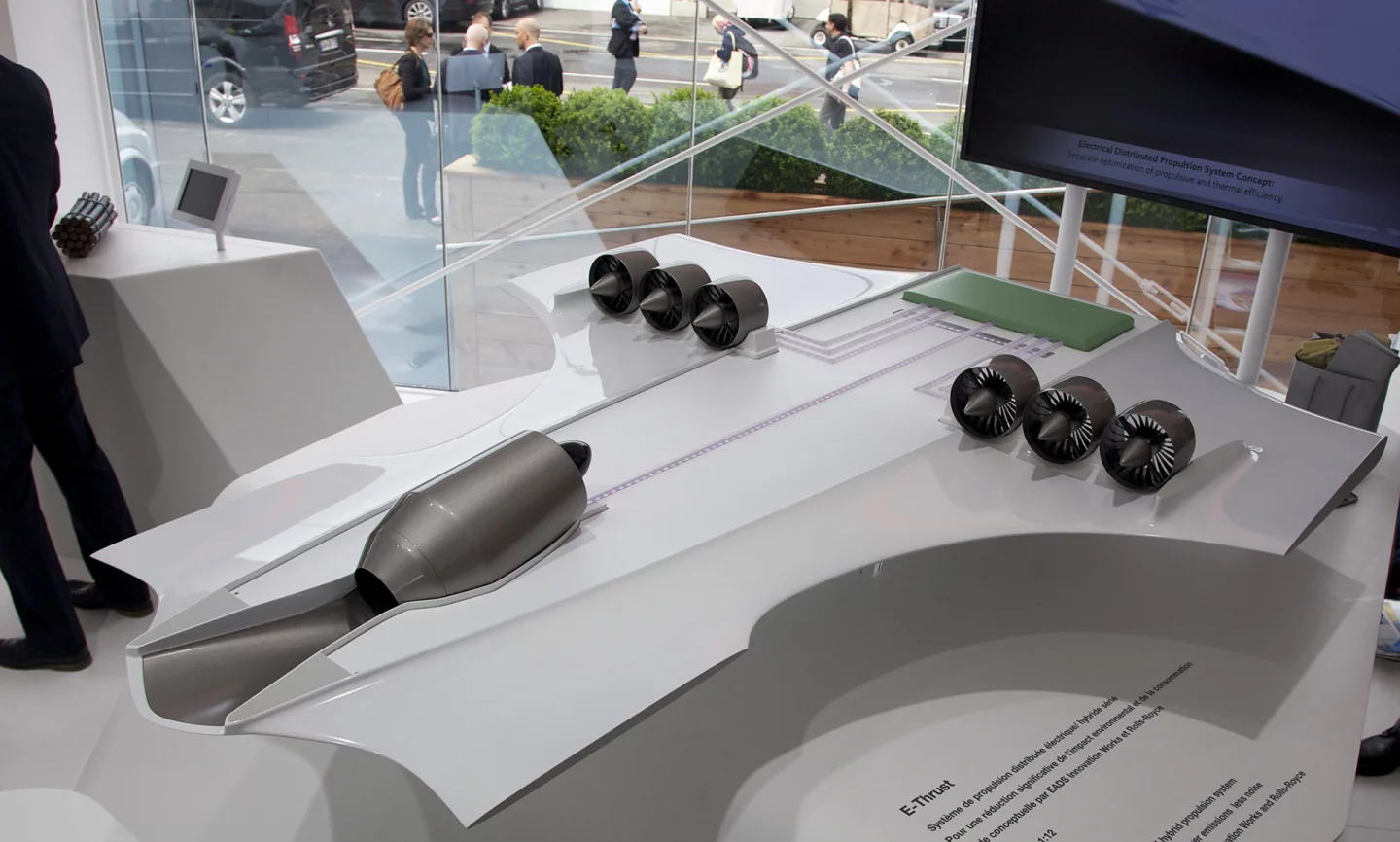 The E-Thrust concept by EADS and Rolls-Royce