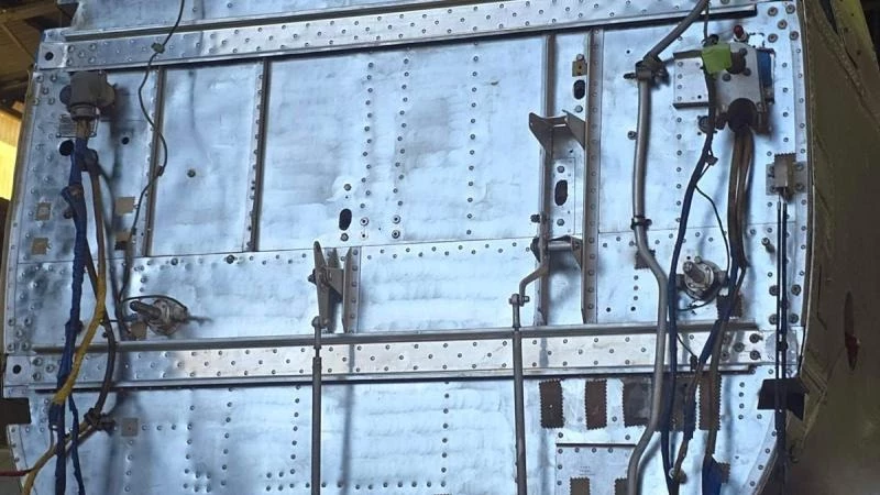 Removing the paint by laser left the underlying metal in factory condition