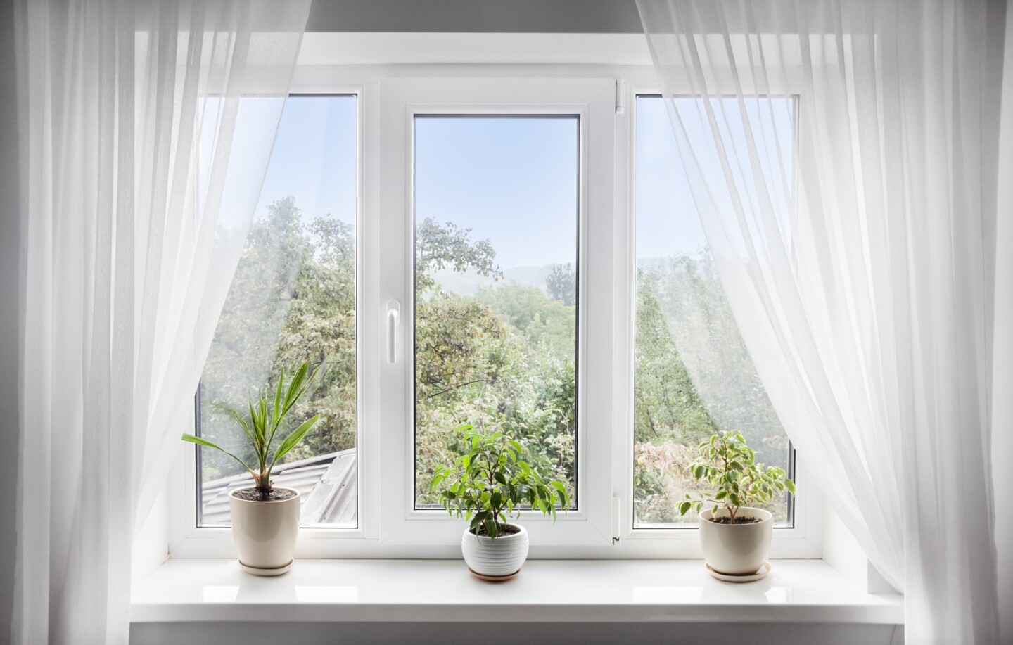 A new window coating can cool interiors by up to 40° F