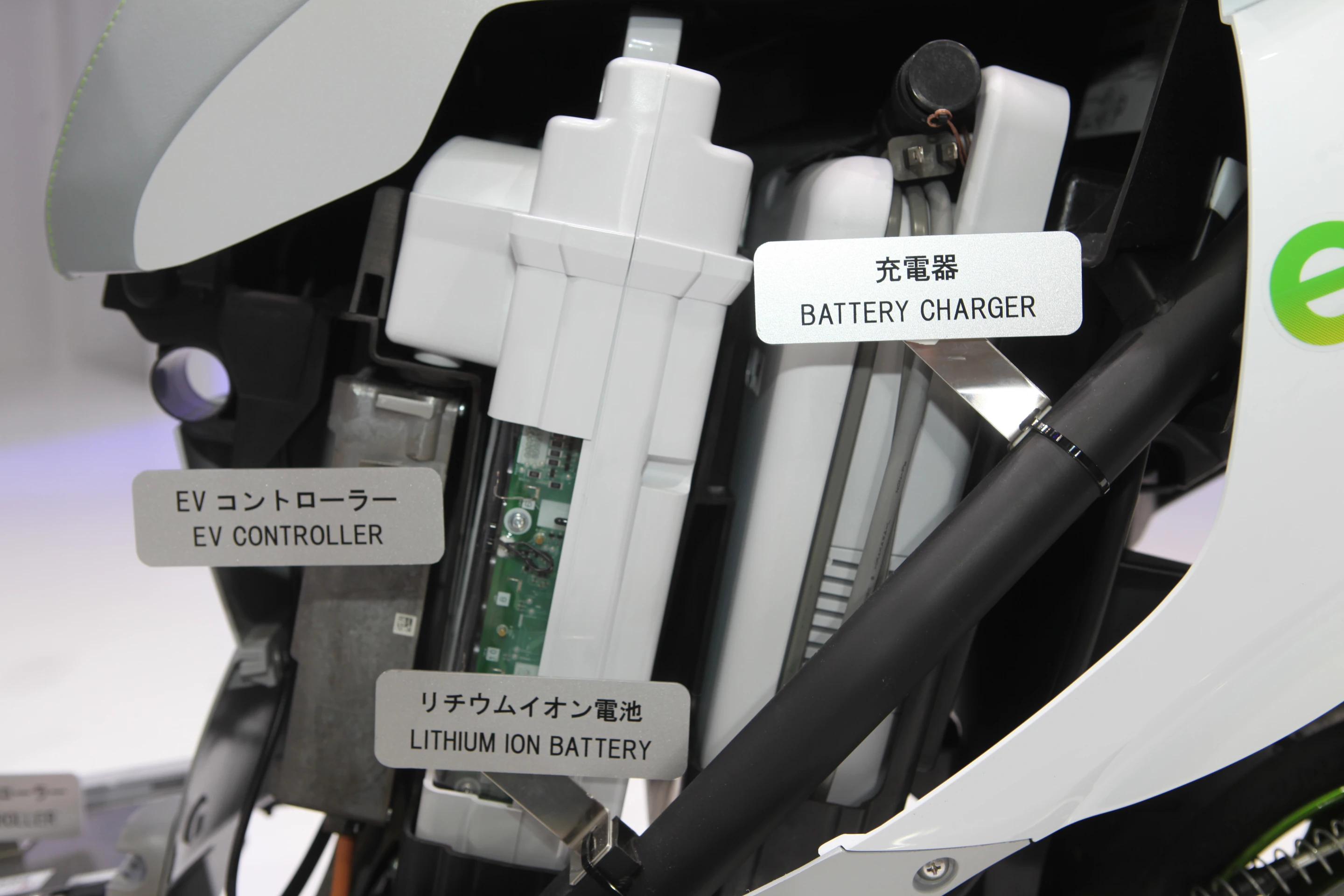 Cutaway of Suzuki Burgman Fuel Cell Scooter