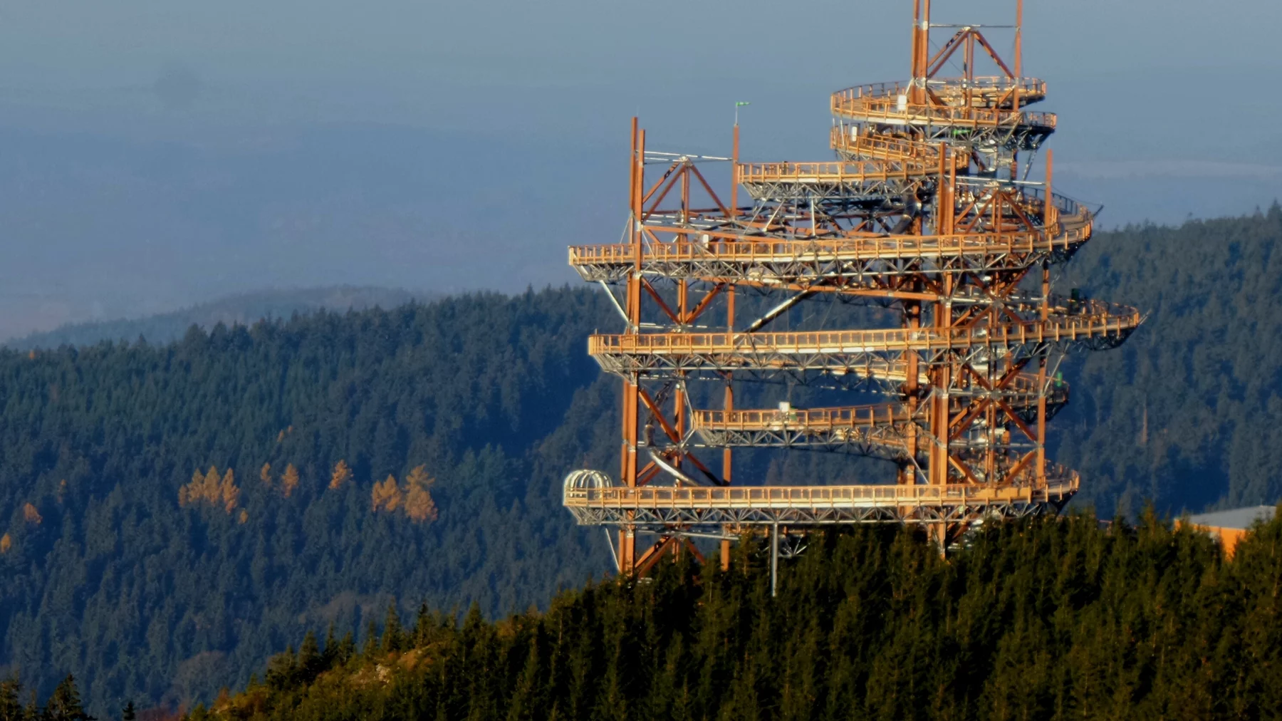 The Sky Walk is 700 m (2,300 ft) long