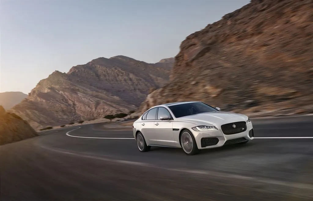 The 2016 Jaguar XF has a flatter front