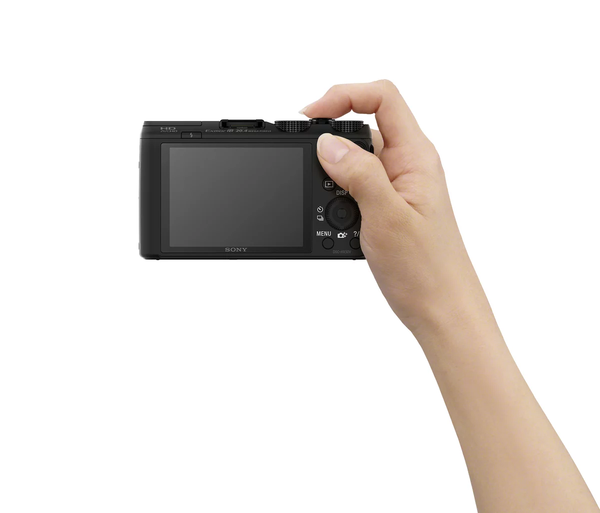 The HX50V has a 3-inch, 921,000-dot resolution Xtra Fine LCD display panel with five levels of brightness adjustment