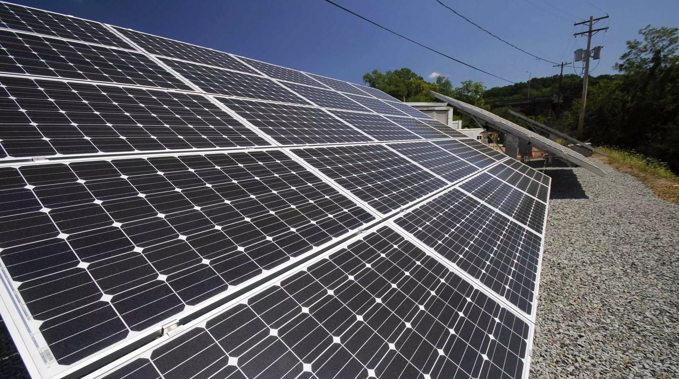 The Center for Sustainable Landscapes has a 125 kW solar array (Photo: Denmarsh Photography)