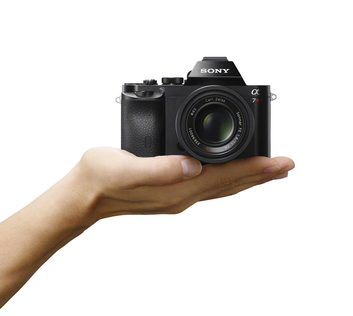 The Sony A7 and A7R have each received a number of performance boosts thanks to new firmware updates