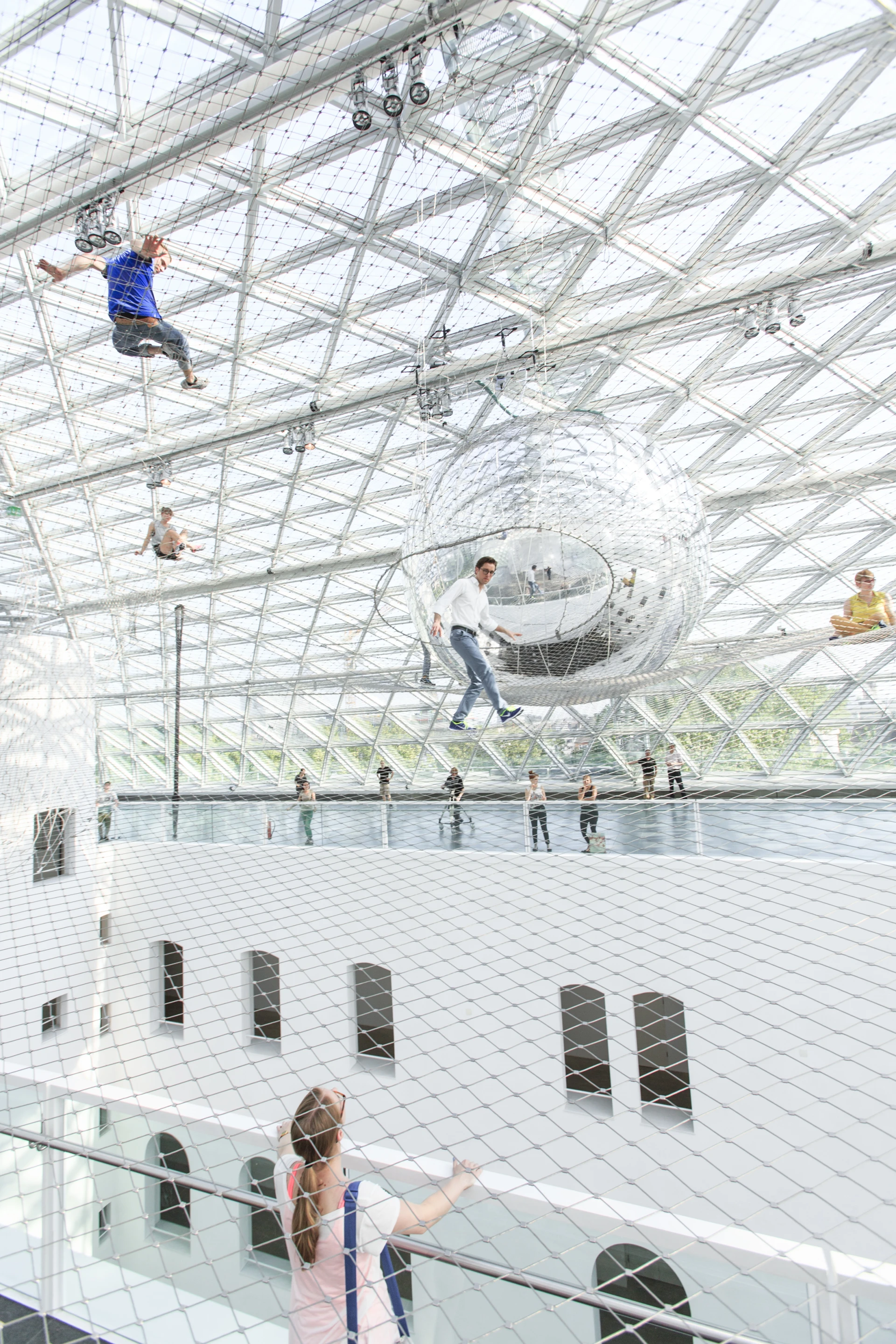 The installation featues in the K21 Ständehaus building of the gallery (Image: Studio Tomás Saraceno © 2013)