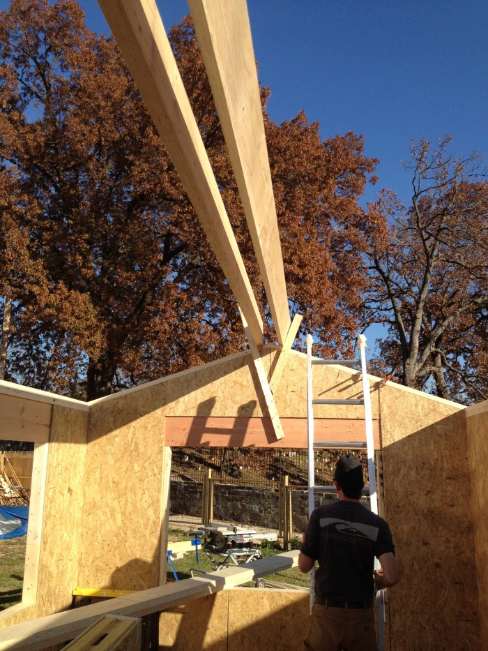 Construction process - ridge beam constructed (Photo: Paul Burk Photography)