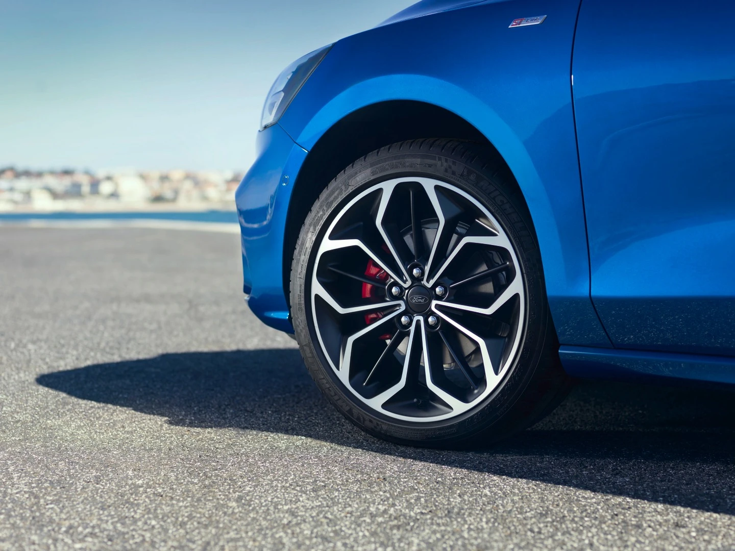 Ford Focus ST-Line: machined alloy wheels