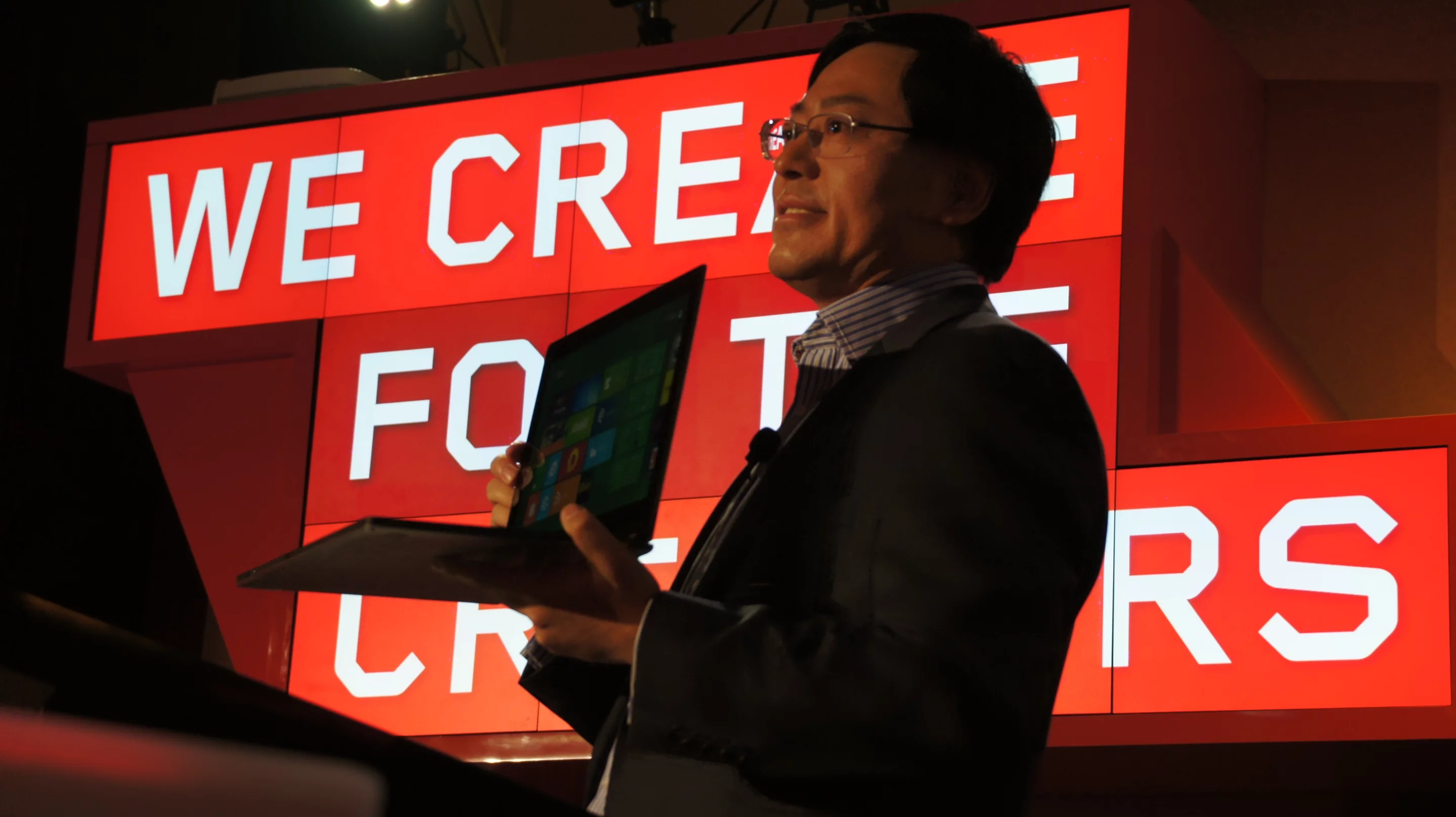 Lenovo CEO Yang Yuanqing shows off the IdeaPad Yoga at CES 2012 (Photo: Lenovo)