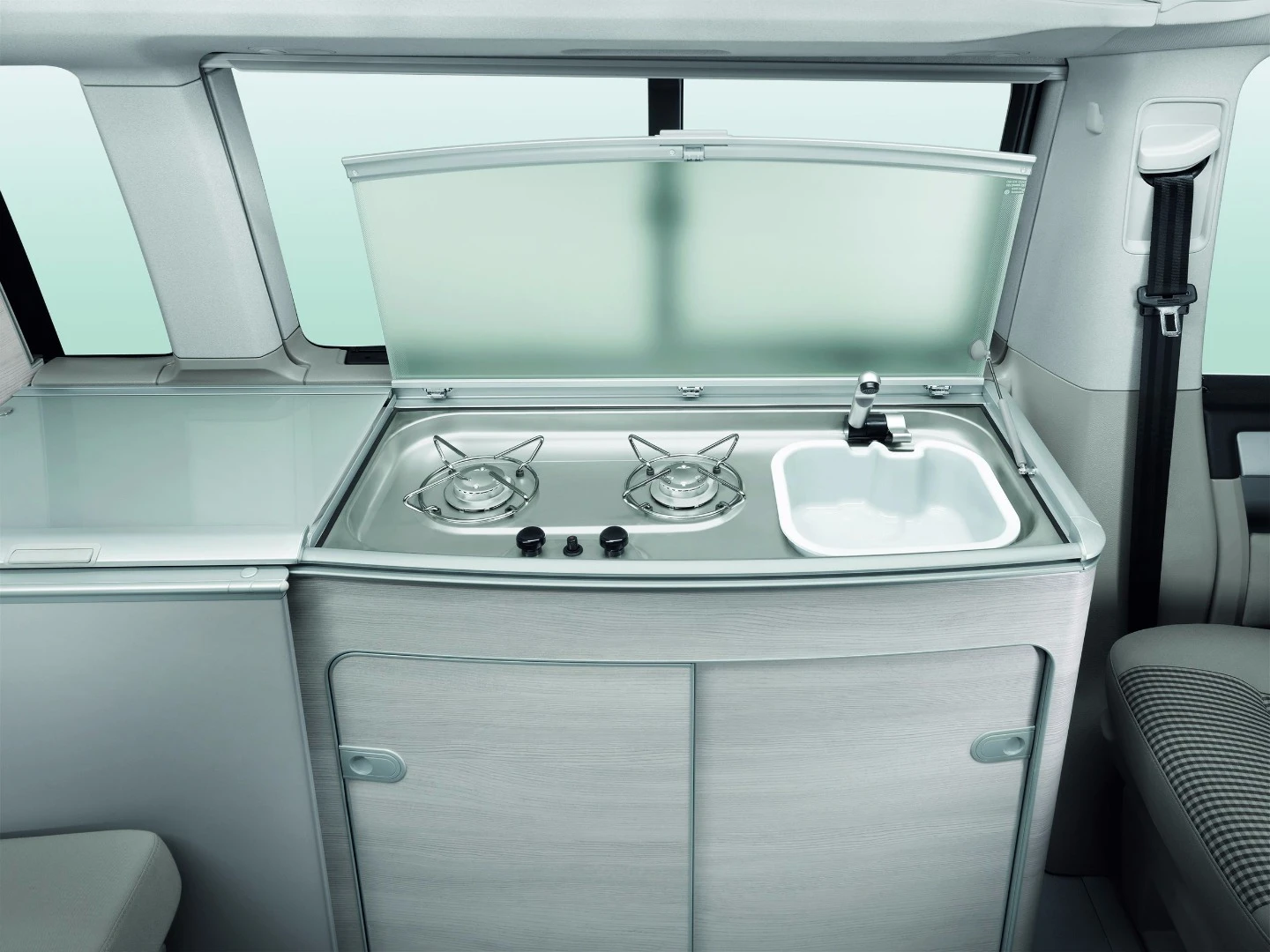 The California Ocean has a full kitchen