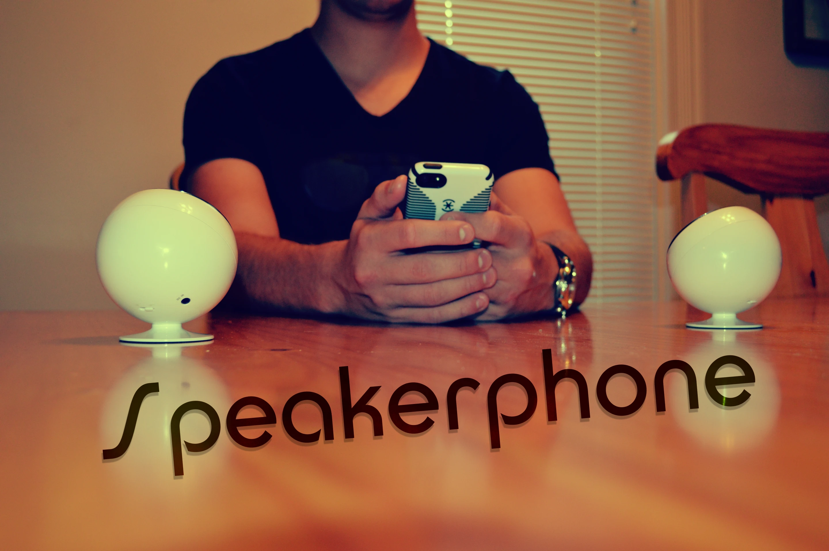 There's a built-in microphone for taking calls from a paired smartphone