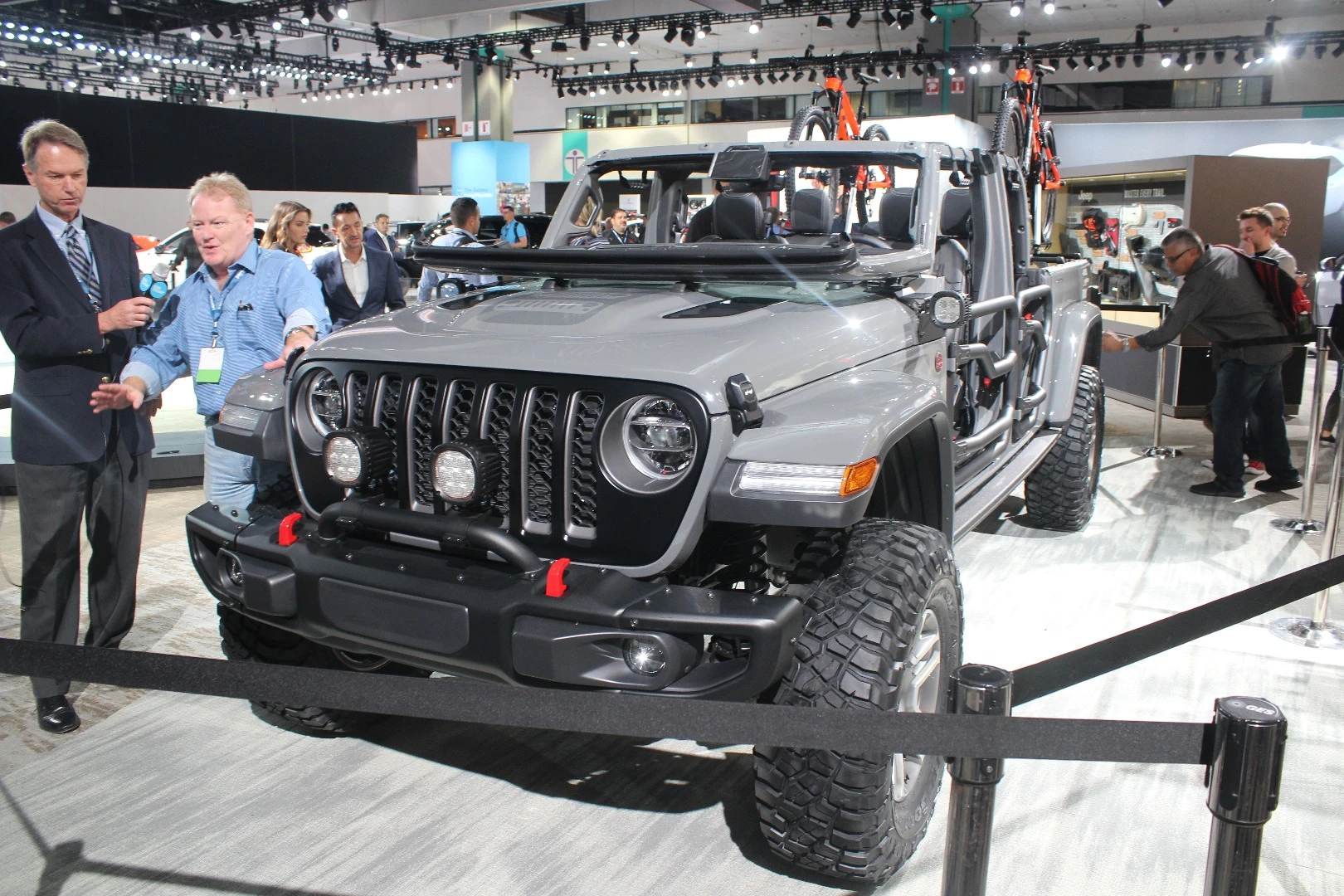 With its windscreen down and optional bare bones doors installed, the Jeep Gladiator cannot be mistaken for anything but a Jeep