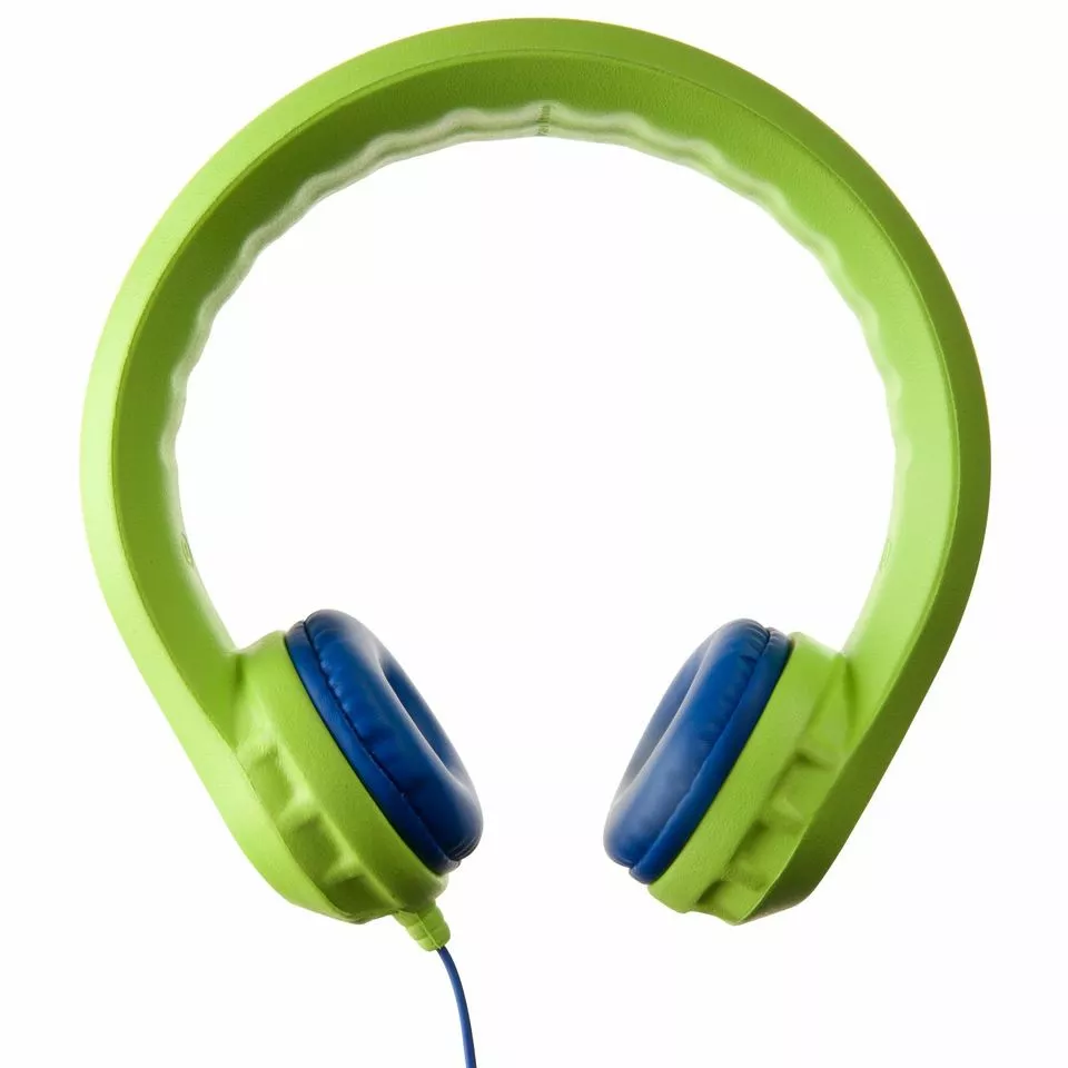 The HeadFoams Pro headphones feature an in-cord microphone and controls (Photo: Thomas Libis)
