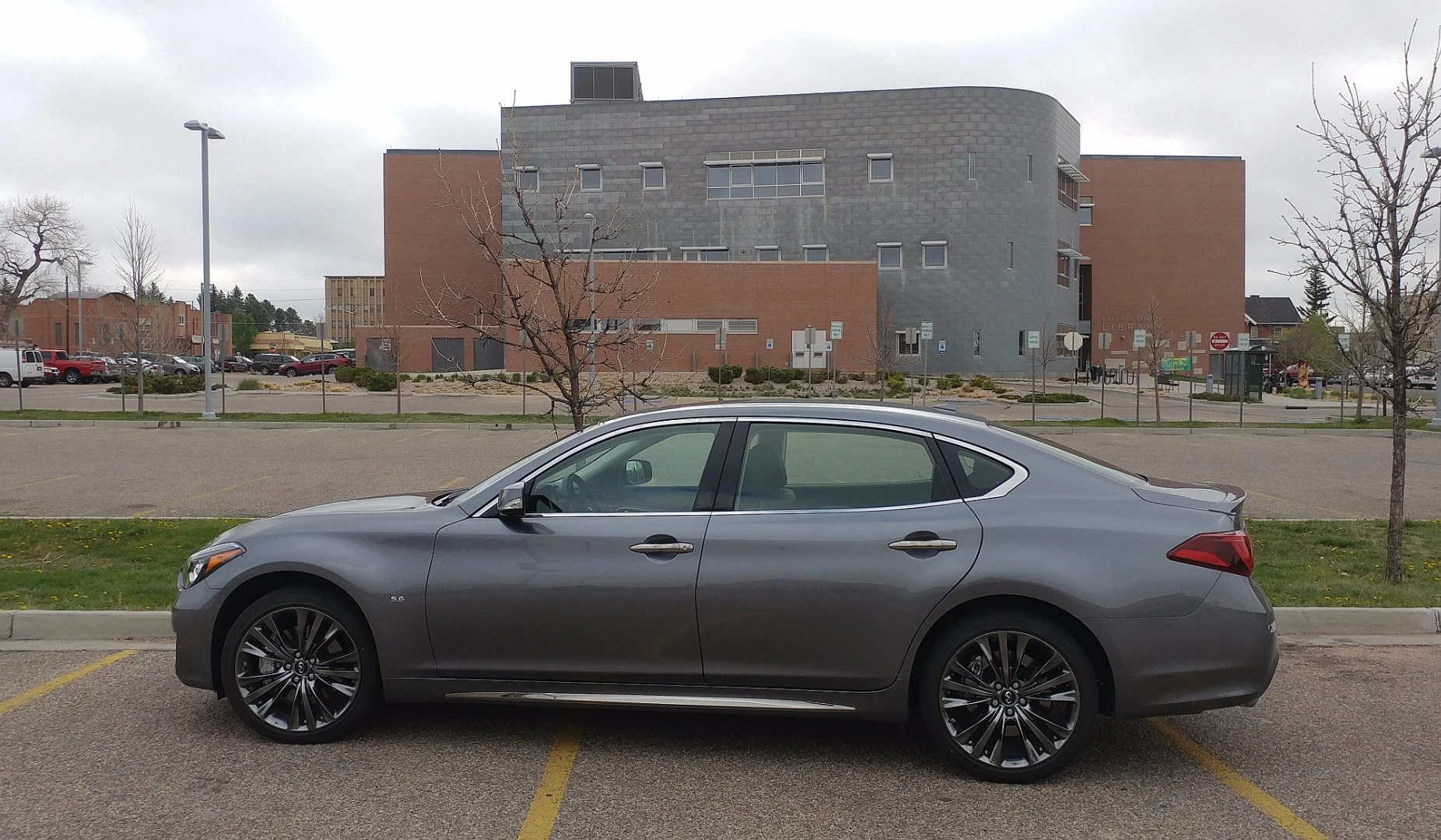 Rivals in the sedan market have seen updates that the Q70 has not, and that is beginning to haunt the Q70’s otherwise well-preserved appeal