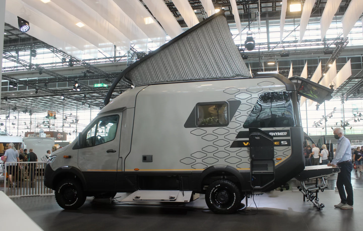 Hymer Venture S at the 2022 Caravan Salon