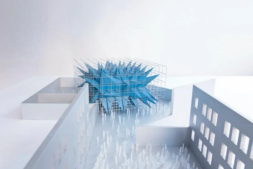 Scale model of Wendy