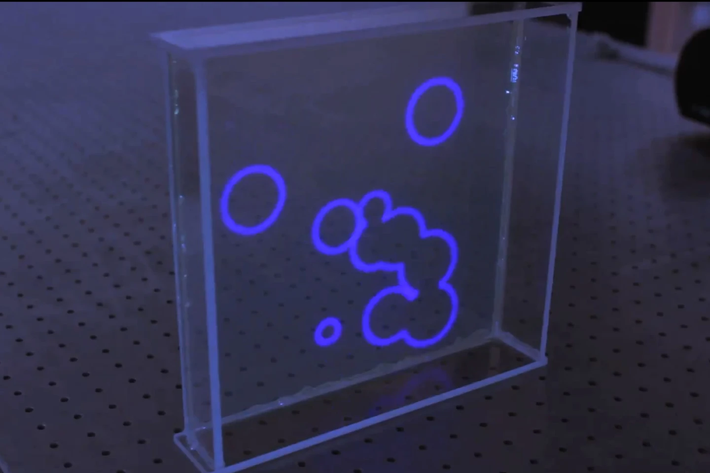 MIT researchers say it should be possible to produce a full color display using nanoparticles tuned to scatter red, green and blue light