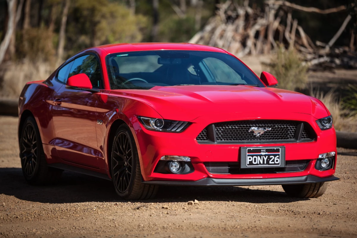 Review Ford S Mustang Gt Is A V8 Powered Smile Generator