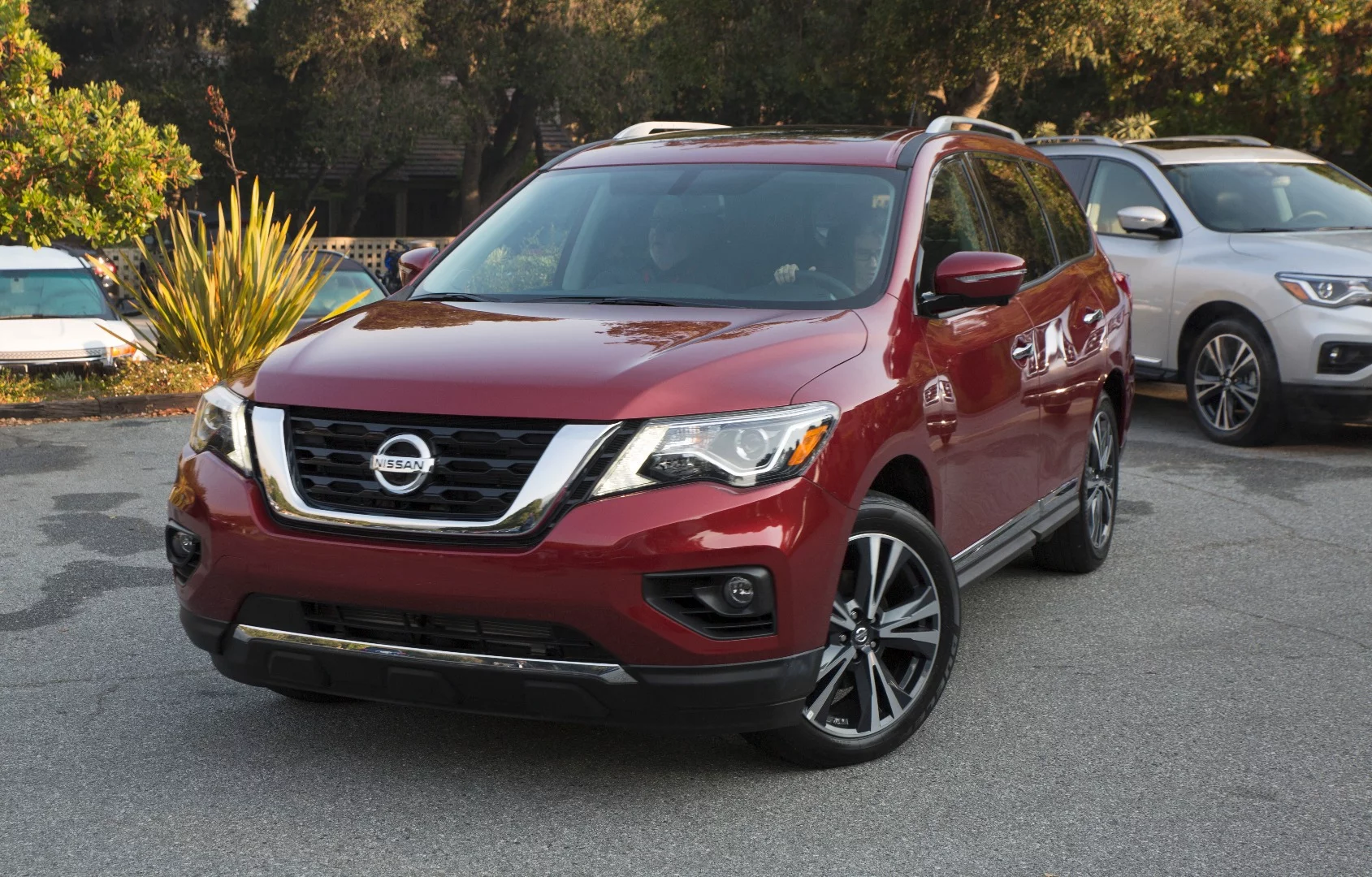 The 2017 Pathfinder is not necessarily a sporty crossover like some in the segment, but it’s definitely more fun to drive than many
