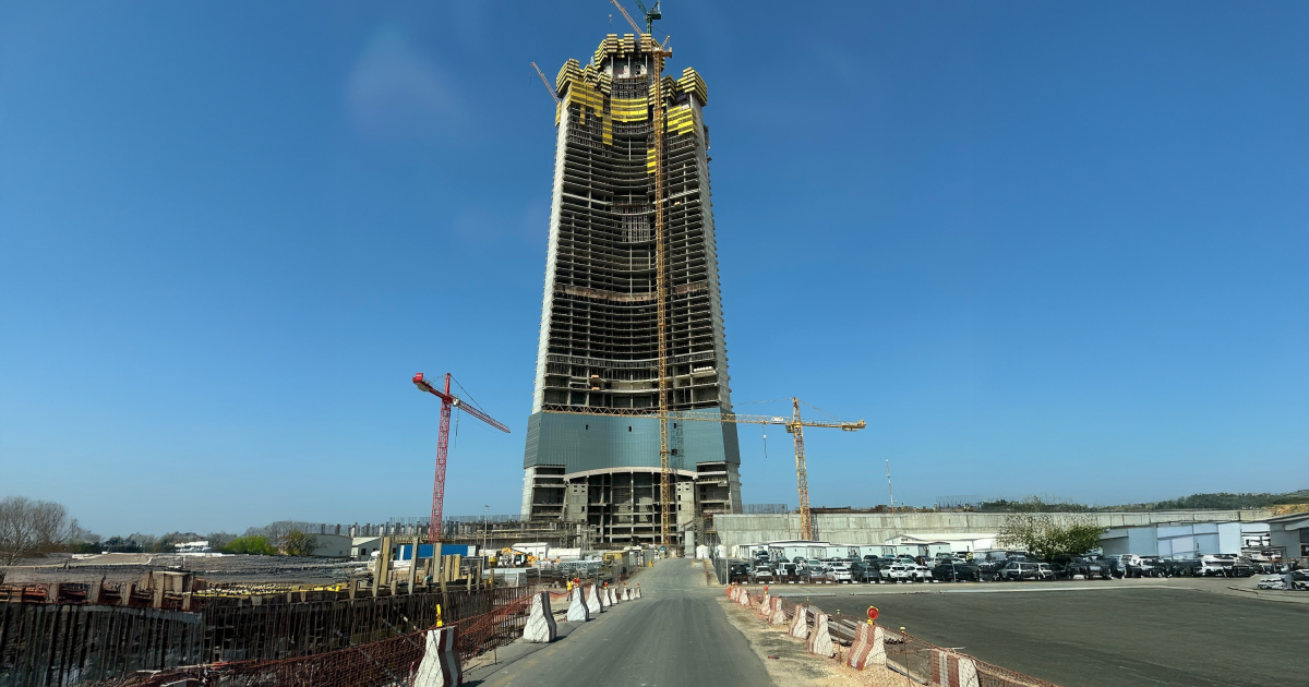 Rising high into Saudi sky: World's new tallest skyscraper progresses