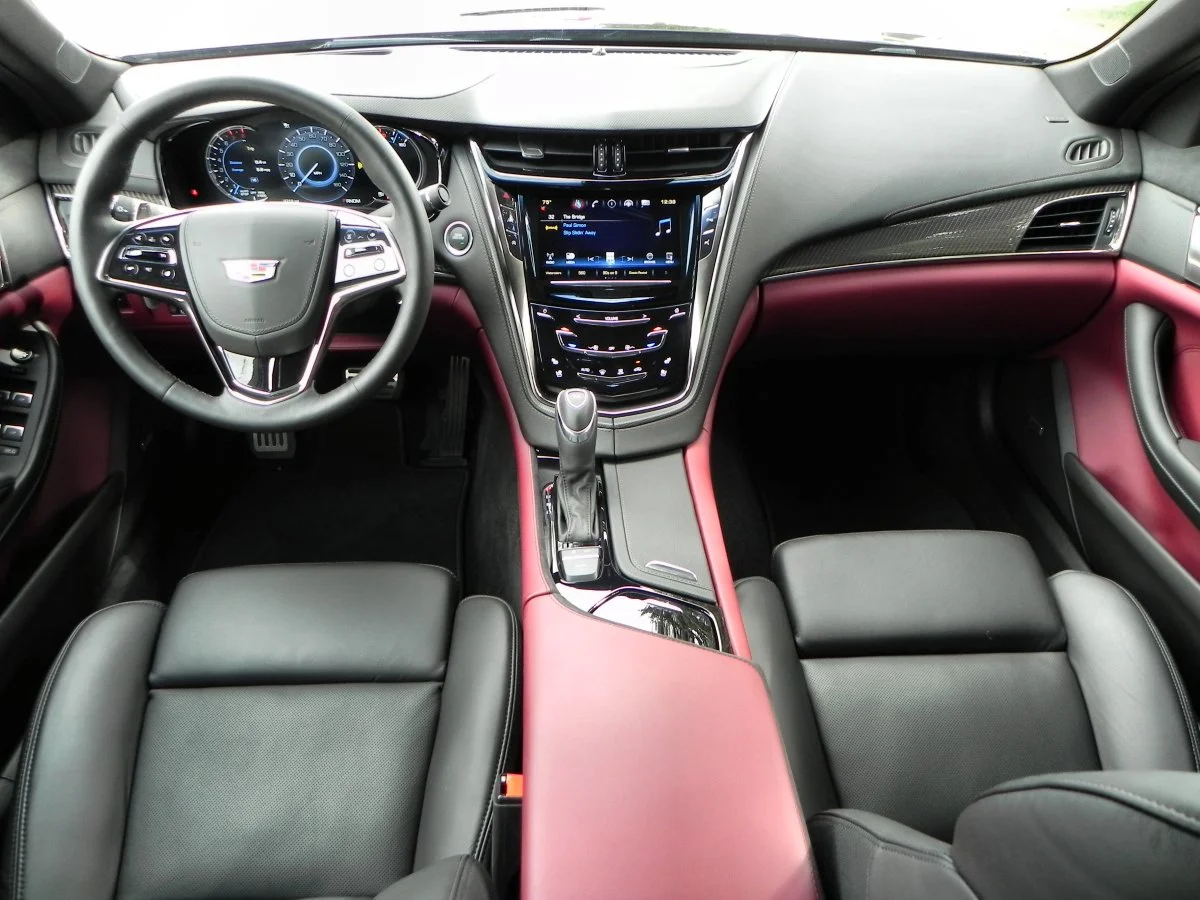 The engineers at General Motors learned a lot from the new Chevrolet Corvette and applied much of that knowledge to this CTS
