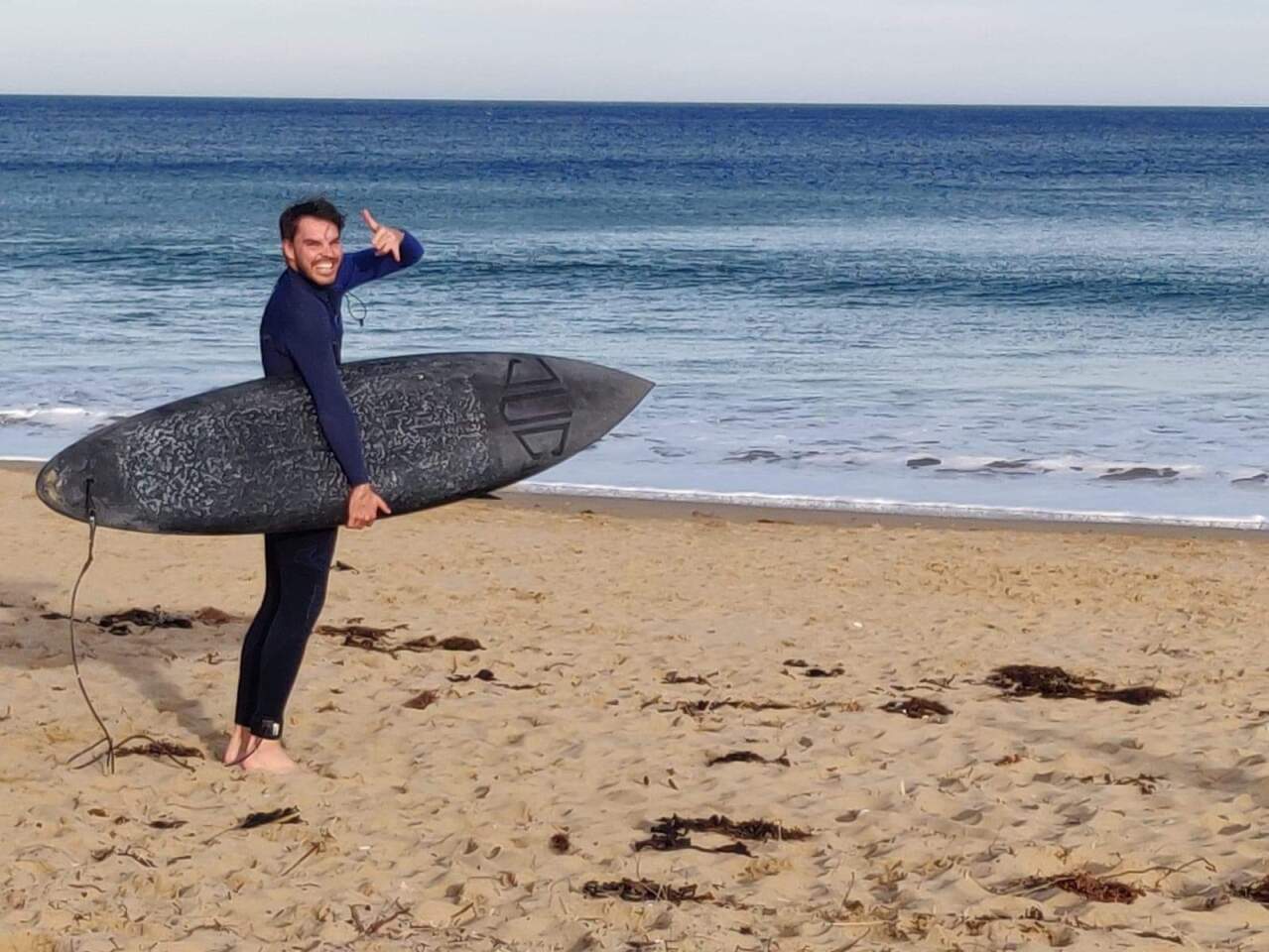 JUC's surfboard is said to offer the same flexibility as a traditional one