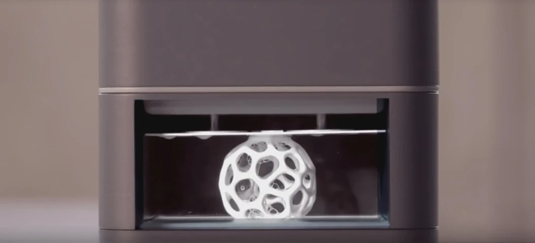 OLO is designed to be simple, consisting of three plastic pieces, one chip, and one motor, all operated by four AA batteries
