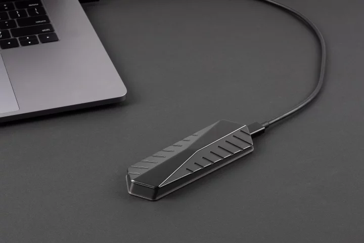 GigaDrive is an SSD with read and write speeds of up to 2,800 MB/s