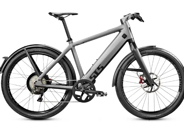 Beautiful design, impressive power, huge range and intelligent practicalities set the Stromer ST-5 apart