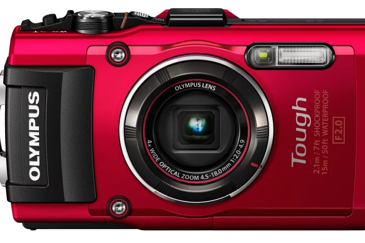 Olympus Stylus Tough TG-4 is a rugged compact camera that can shoot RAW files
