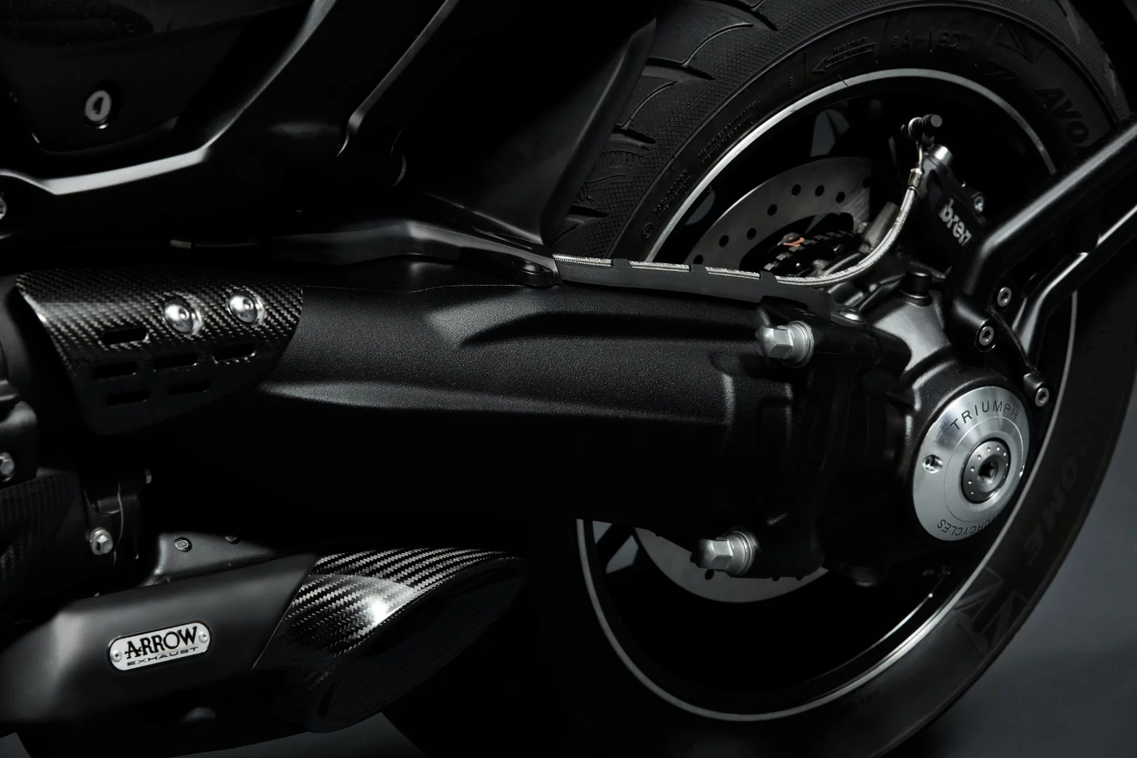 Shaft drive on a single-sided swinger