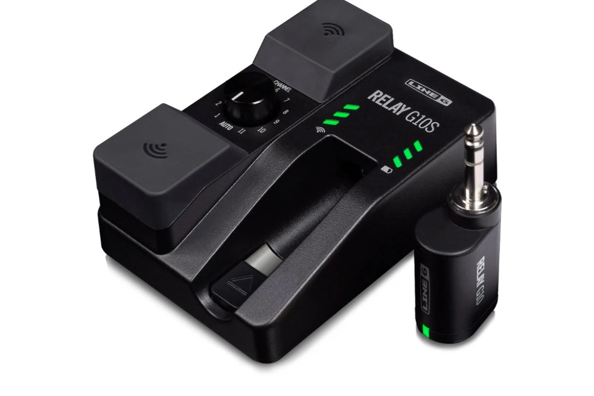 The Relay G10S rocks a fresh stompbox design that's ready for the pedalboard
