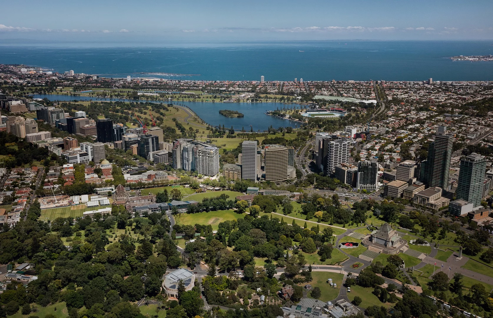 The Mayfair Residential Tower would offer views of Melbourne's Royal Botanic Gardens, Port Phillip Bay, Albert Park and the skyline of the CentralBusiness District