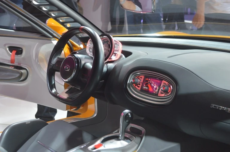 The Kia GT4 Stinger has a floating red LED-illuminated instrument panel (Photo: C.C. Weiss/Gizmag)