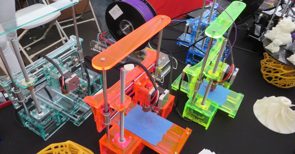 World's cheapest 3D printer moves forward