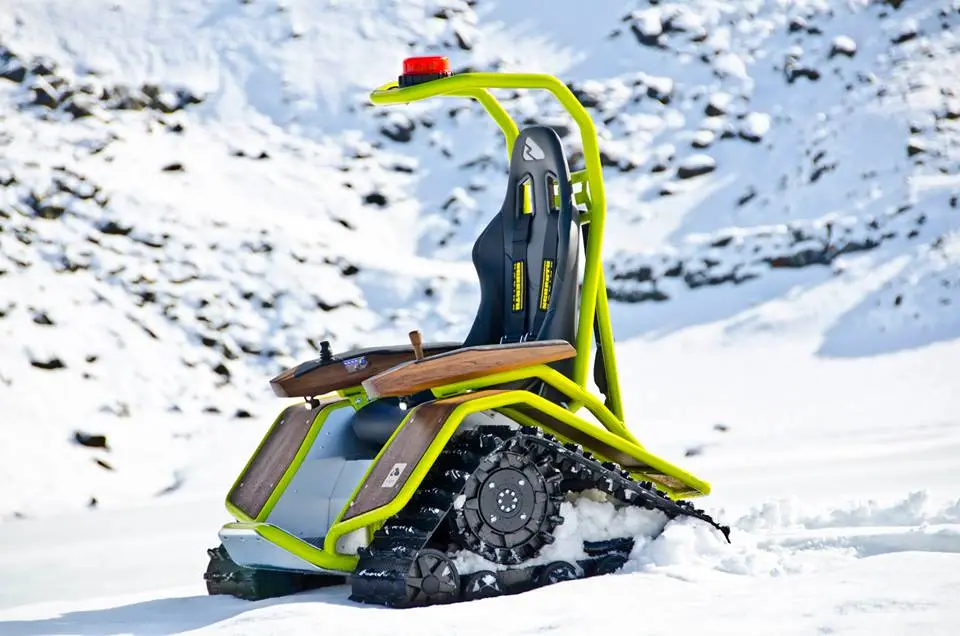 Power comes from a 96-volt lithium-ion battery pack, that has an automatic heating system for use in cold environments