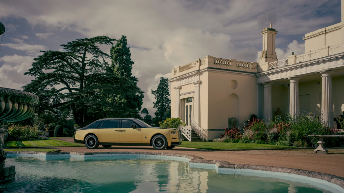 The Goldfinger Phantom at the golf club where Bond and Goldfinger dueled for a bar of Nazi gold