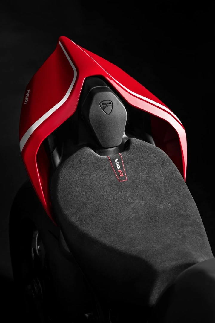 2019 Ducati Panigale V4R: seat and tail section