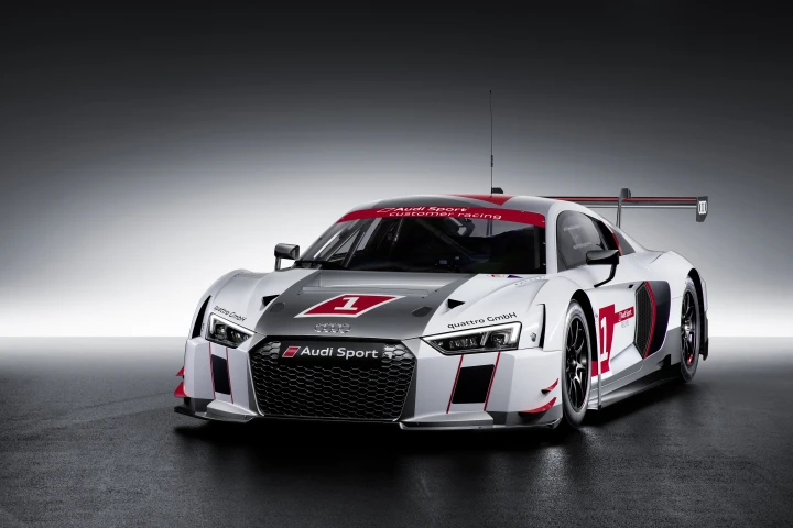 The R8 LMS has been safety engineered to the standards of Le Mans prototypes
