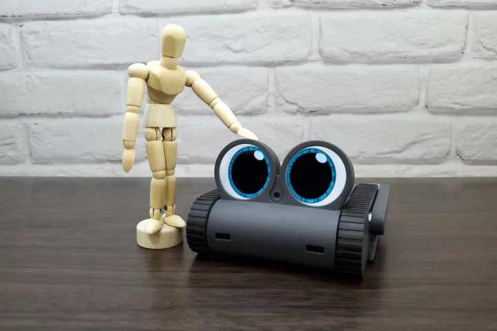 "By engaging users in coding, robotics, and AI, while doubling as a companion robot, Doly sets a new standard in the field," said Limibit founder, Levent Erenler