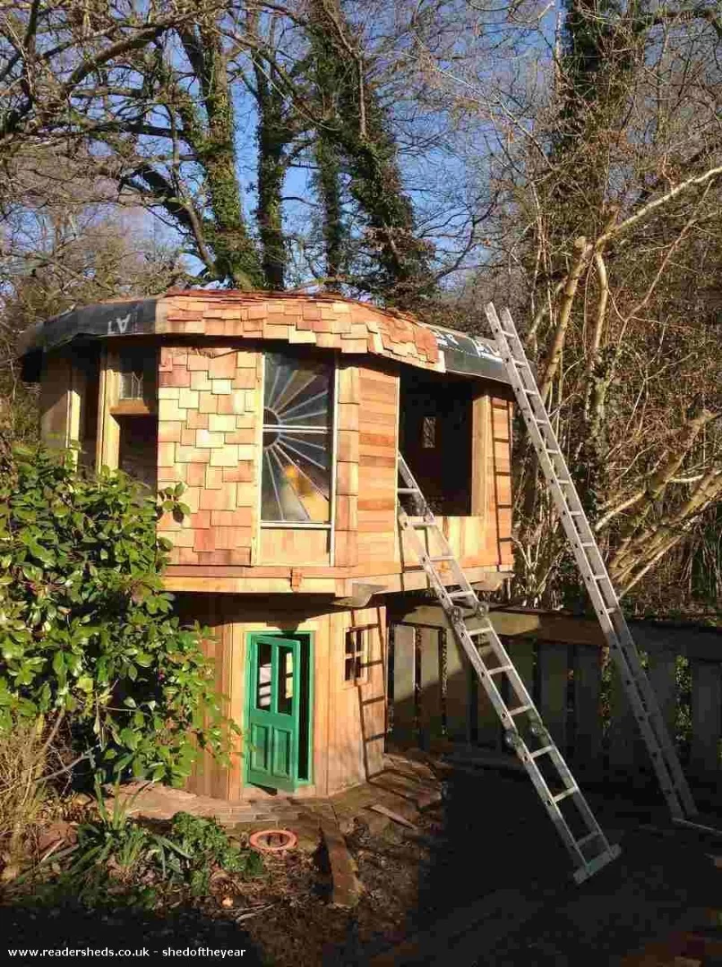 The Mushroom House under construction