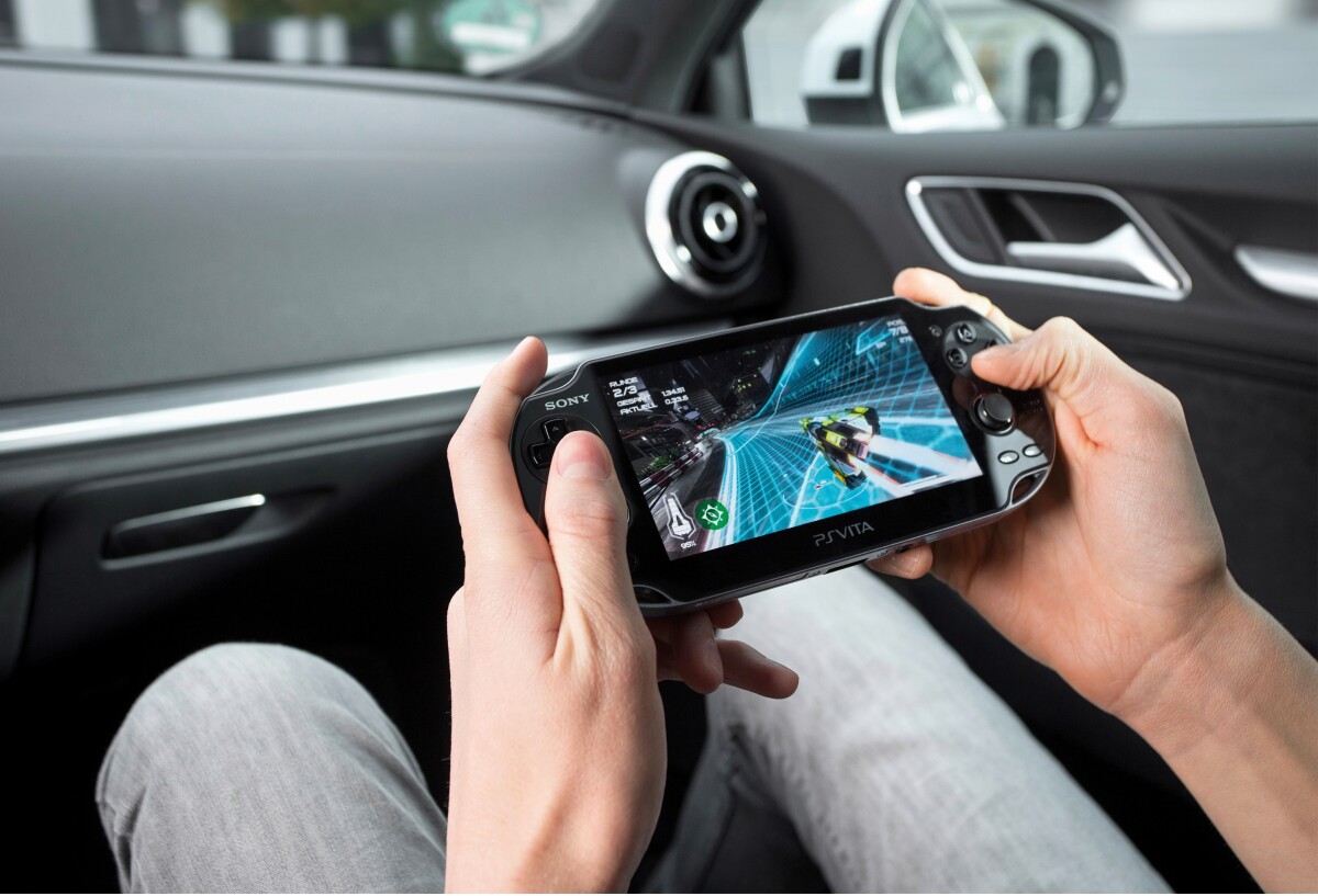 Users can take advantage of the car's WLAN hotspot for bandwidth-heavy activities, such as streaming HD videos and video calling