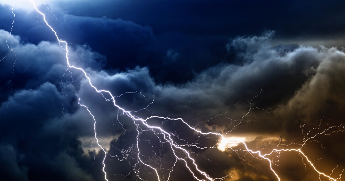New record set for longest lightning flash at 515 miles New record set for longest lightning flash at 515 miles
