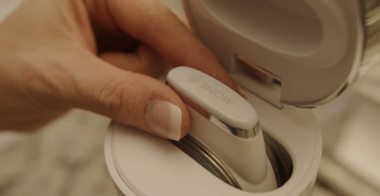 Using dual light technology and anti-bacterial mouth pieces, you'll be able to make your smile shine brighter than ever before