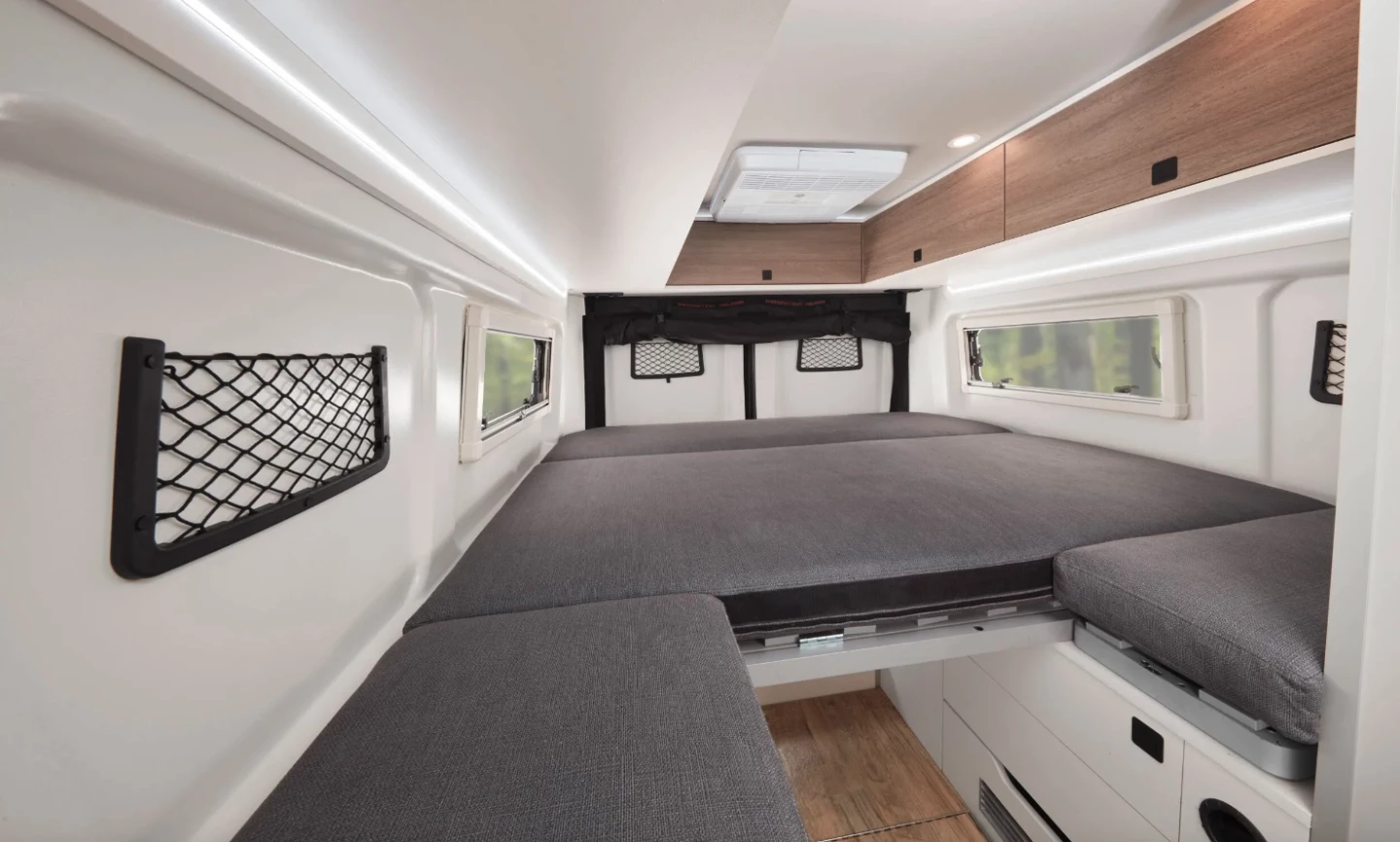 The variable bed sets up in several different configurations