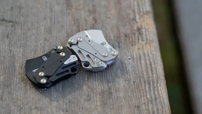 The Lyra knife is currently the subject of a Kickstarter campaign