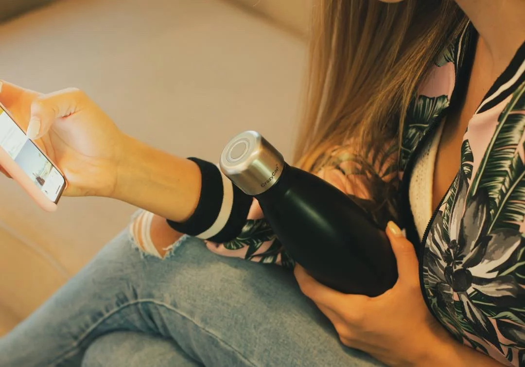 One charge of the CrazyCap's battery should be good for treating 45 liters (9.9 US gal) of tap water, or 18 liters (4 US gal) of lake/river water