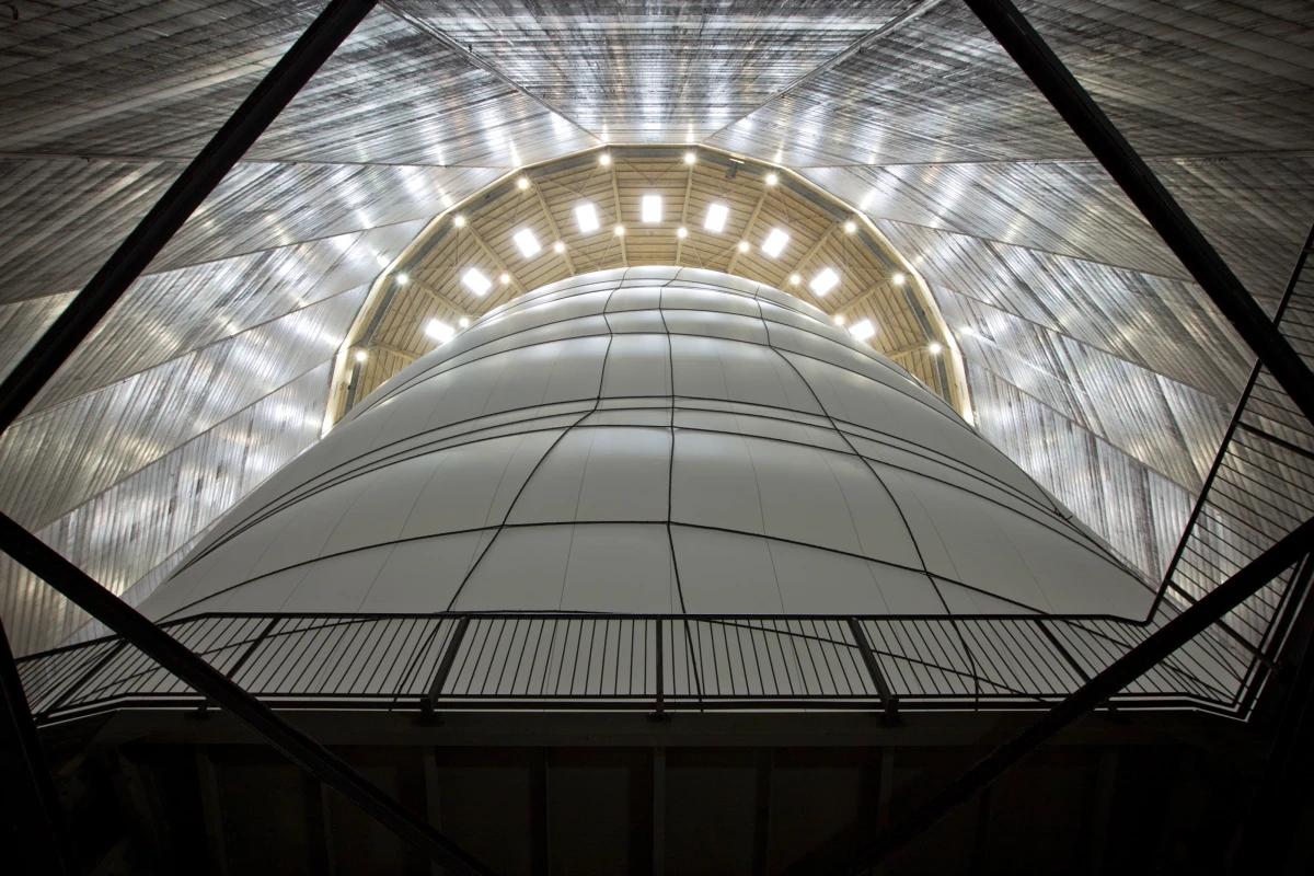 "Big Air Package" is billed as the largest indoor sculpture ever created (Photo: Wolfgang Volz)