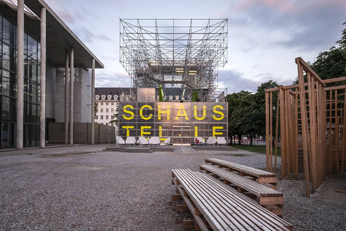 Schaustelle was designed by Jürgen Mayer H. (Photo: Photographs of Architecture)