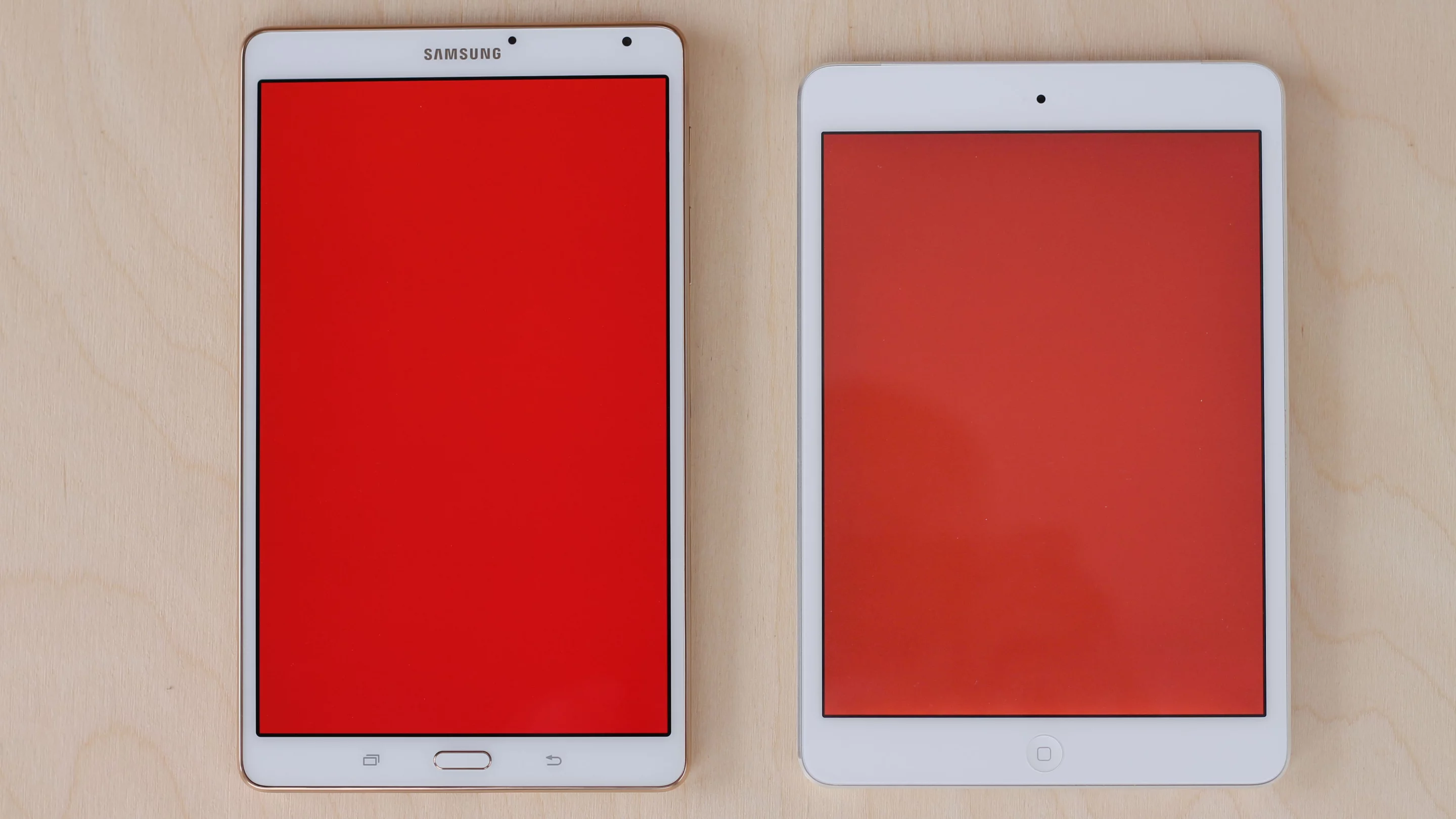 The Tab S 8.4 (left) gives you 6 percent more screen area than the iPad mini (right)